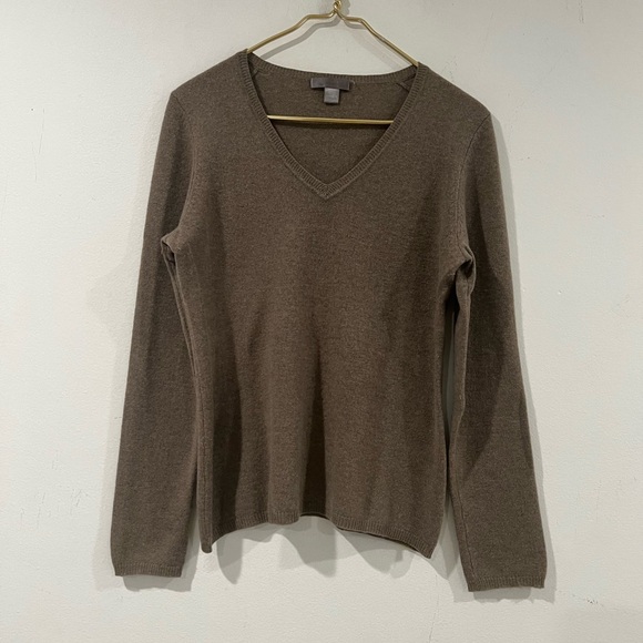 Charter Club Sweaters - Charter Club 100% cashmere women's v-neck sweater